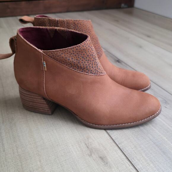 Toms Shoes - Toms Tan Oiled Nubuck Cheetah Suede Leilani Booties Women Sz 7.5 US